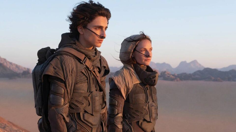 Dune: Timothée Chalamet e Rebecca Ferguson in una scena del film